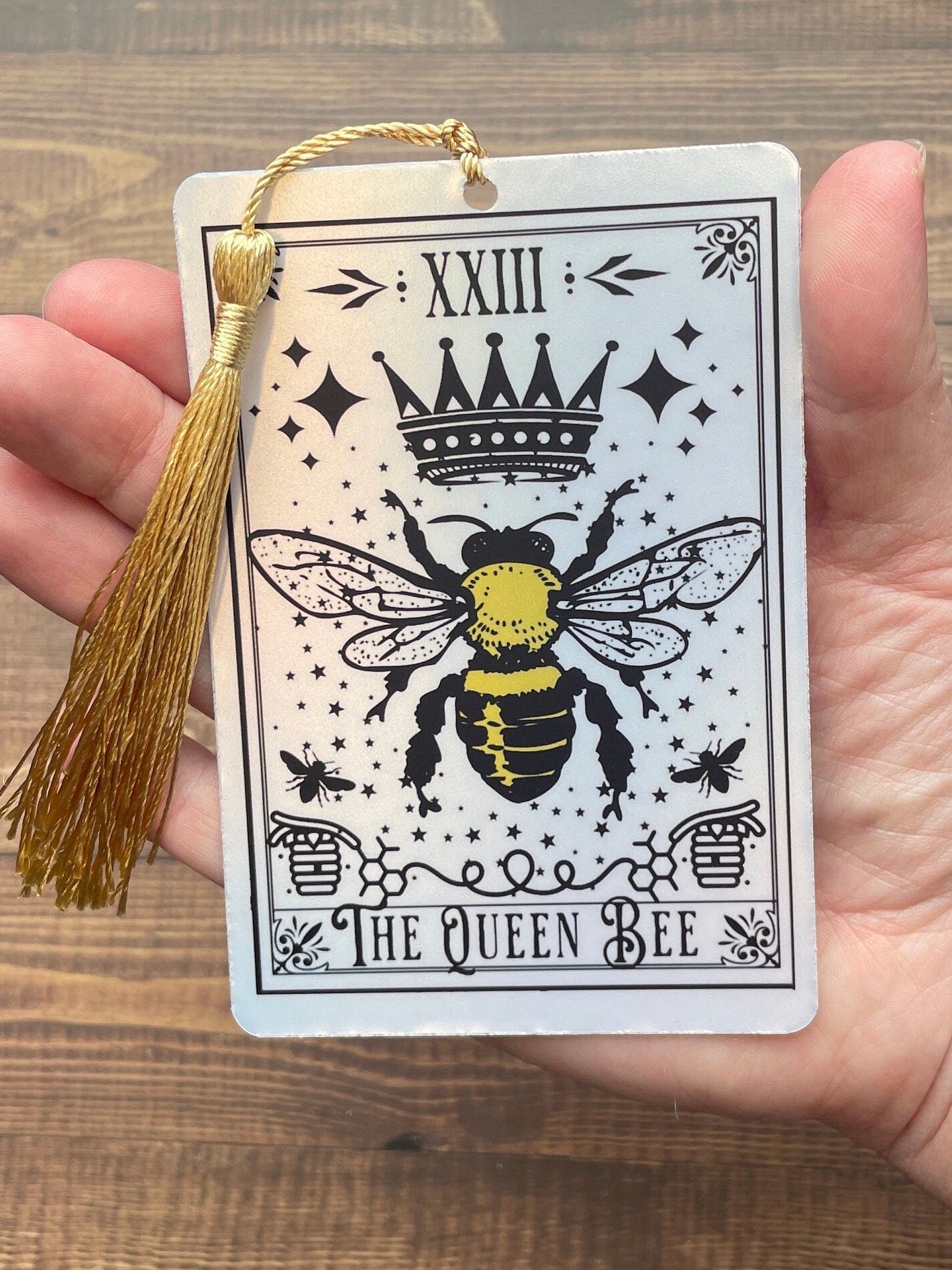 queen bee Tarot card Bookmark, holographic bookmark, Gothic Bookmark, Booktok Bookmark, Bookish Gifts for Readers, Handmade Bookmark, bee