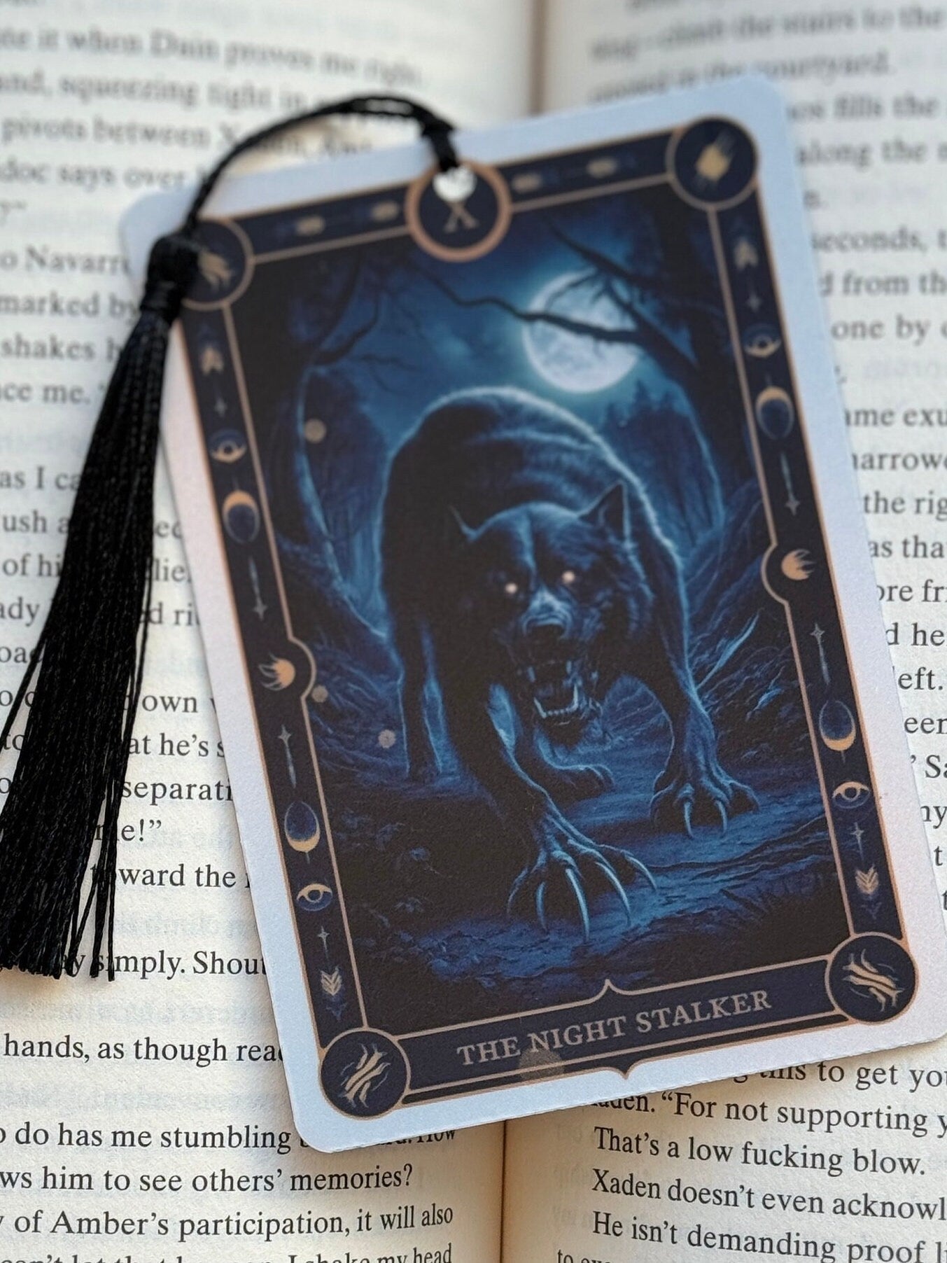 Horror Tarot card Bookmark, holographic bookmark, Gothic Bookmark, Booktok Bookmark, Bookish Gifts for Readers, Handmade Bookmark