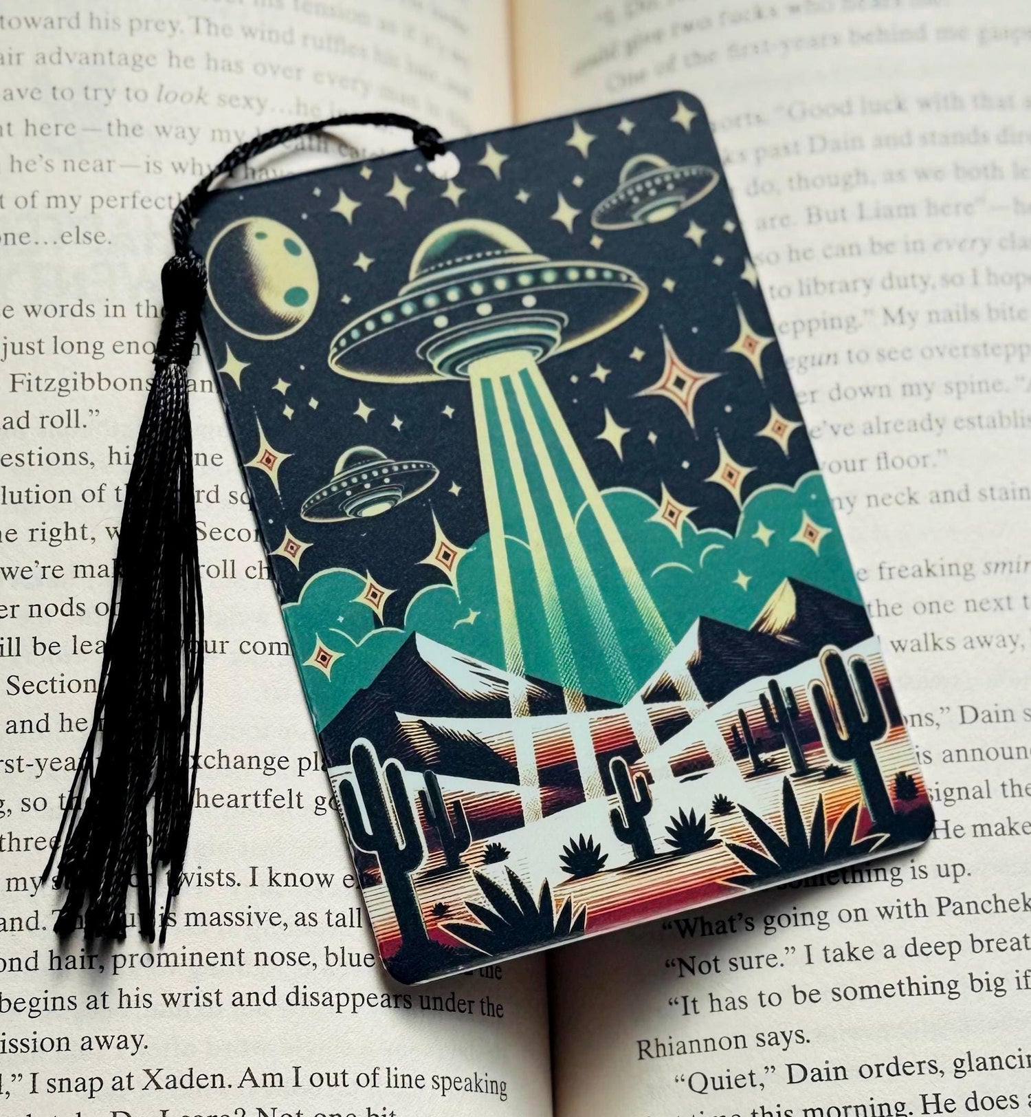 Science fiction Bookmark, sci fi bookmark, Gothic Bookmark, Booktok Bookmark, Bookish Gifts for Readers, Handmade Bookmark, alien bookmark