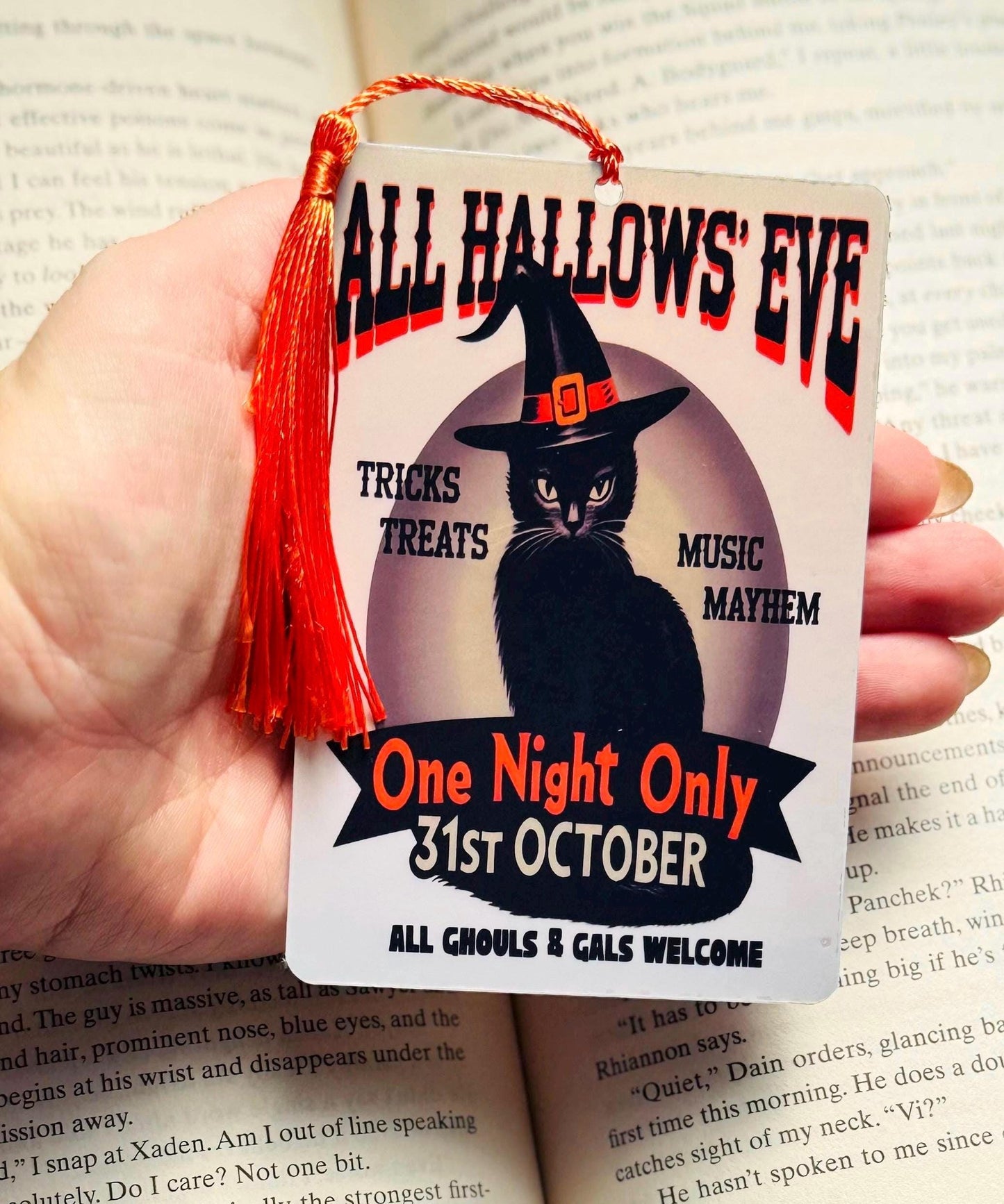 Halloween bookmark, fall bookmark, black cat Bookmark, holographic bookmark, witch Bookmark, Booktok Bookmark, Bookish Gifts for Readers,