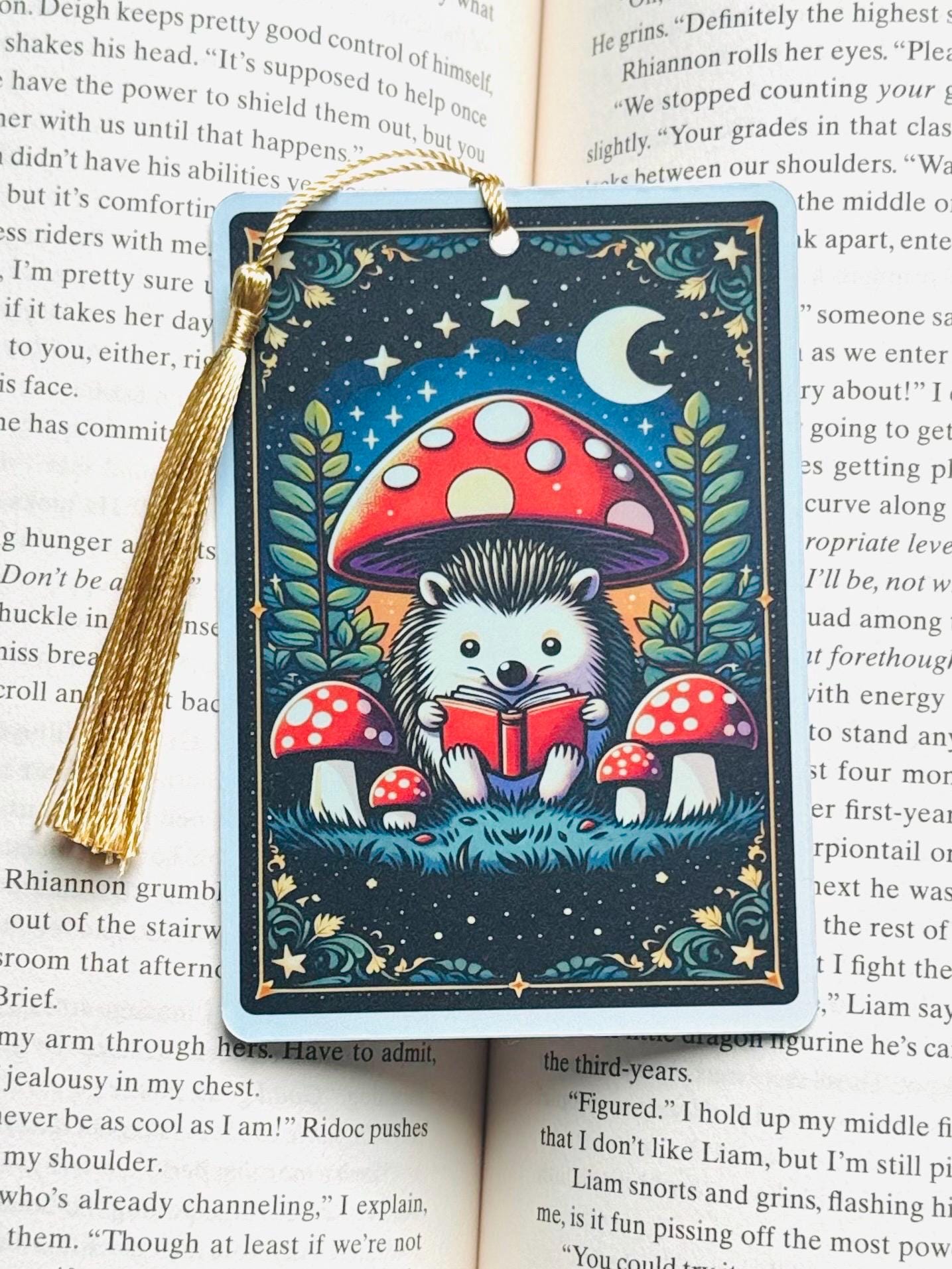 Hedgehog reading bookmark, Tarot card Bookmark, fantasy bookmark, Gothic Bookmark, Bookish Gifts for Readers, Handmade Bookmark,