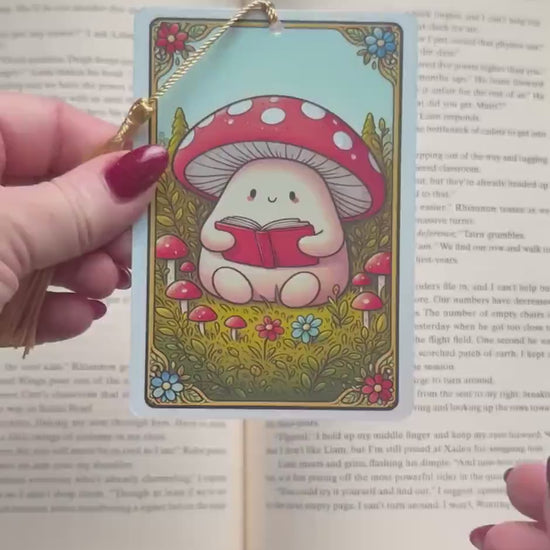 Mushroom reading bookmark, Tarot card Bookmark, fantasy bookmark, Gothic Bookmark, Bookish Gifts for Readers, Handmade Bookmark,